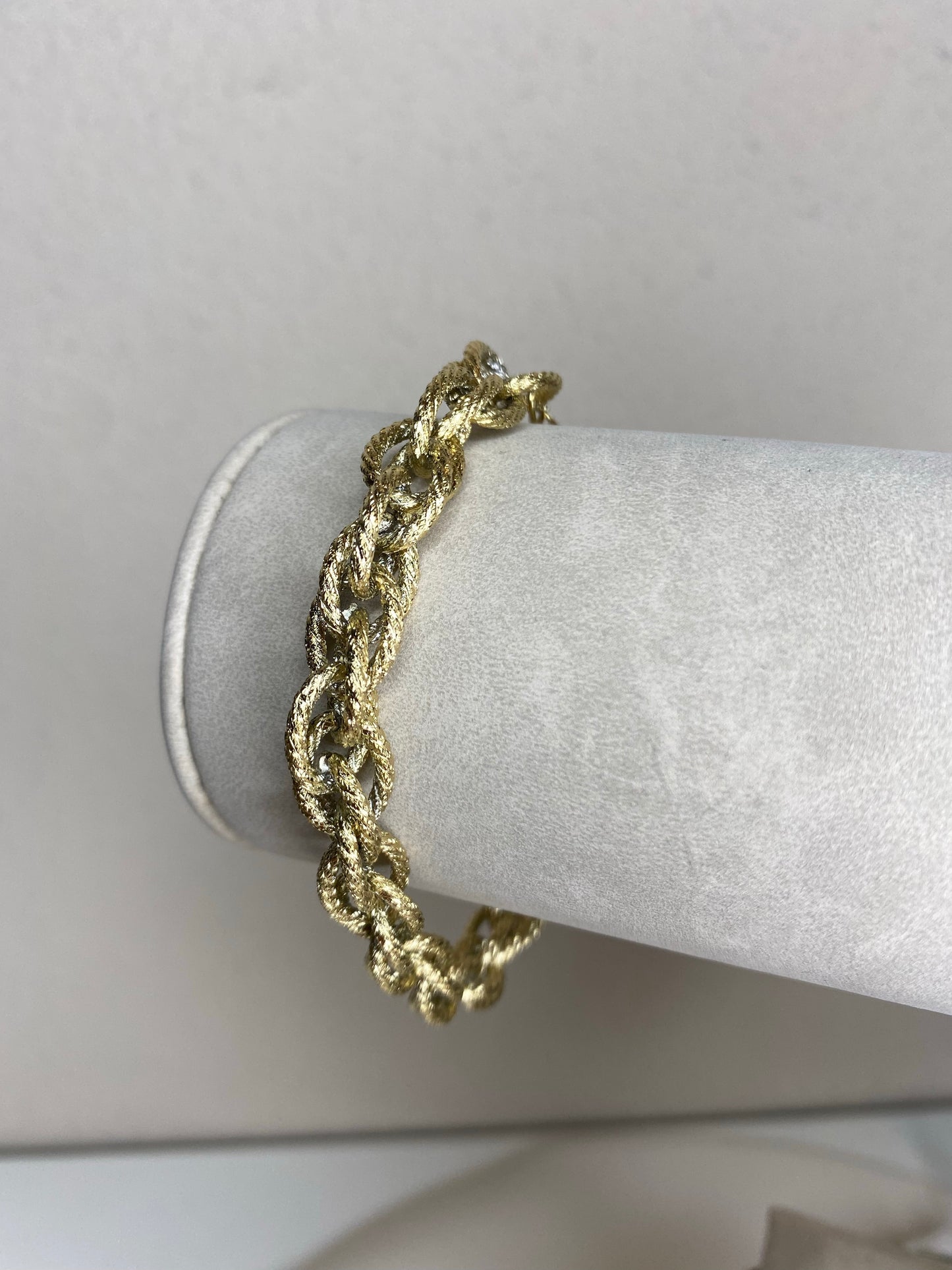 Twist armband