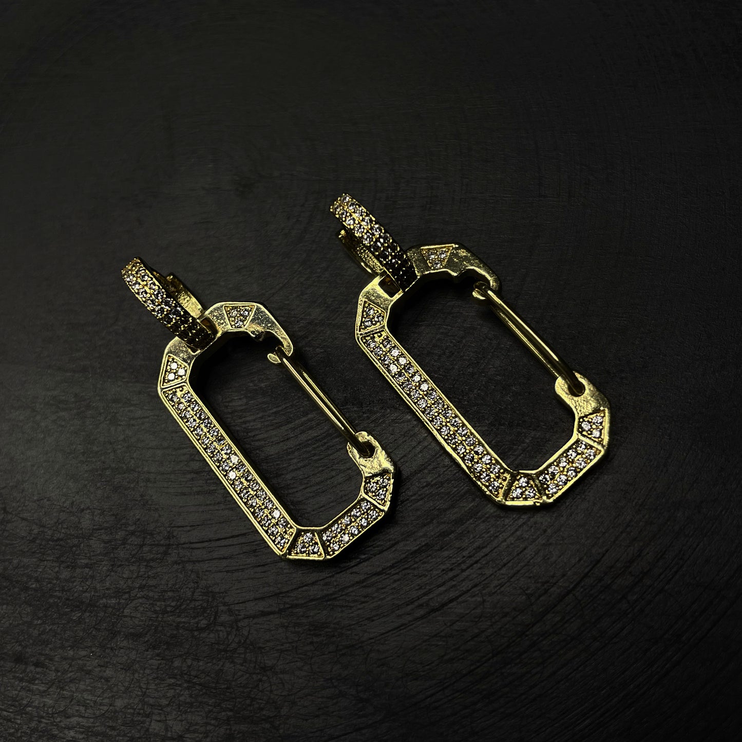 Juli earrings white